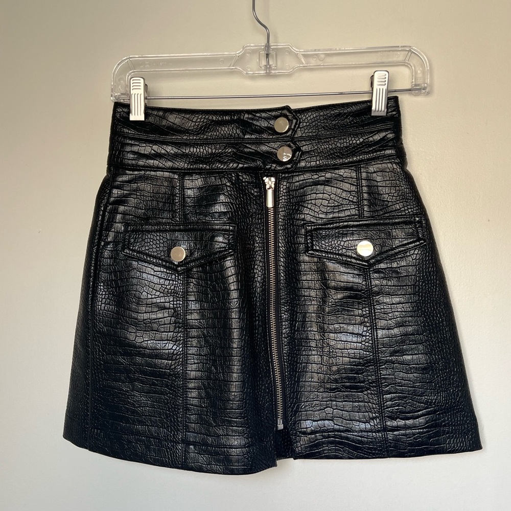 Topshop Faux Leather Black Skirt SZ 0
